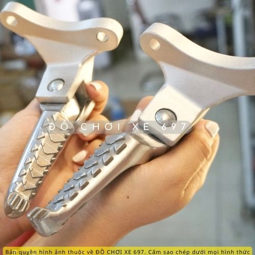 Gác chân Malays kèm tai treo pô gắn cho Ex135, 150, 155