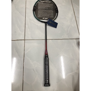 VỢT CẦU LÔNG YONEX ASTROX