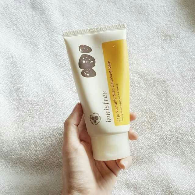 Sữa rửa mặt Tro Núi Lửa Innisfree