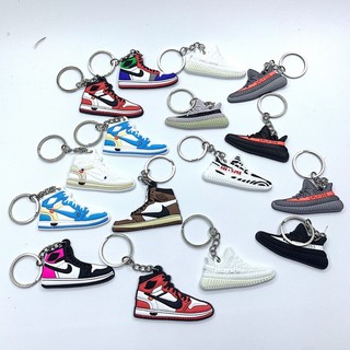 móc khoá sneaker siêu xinh
