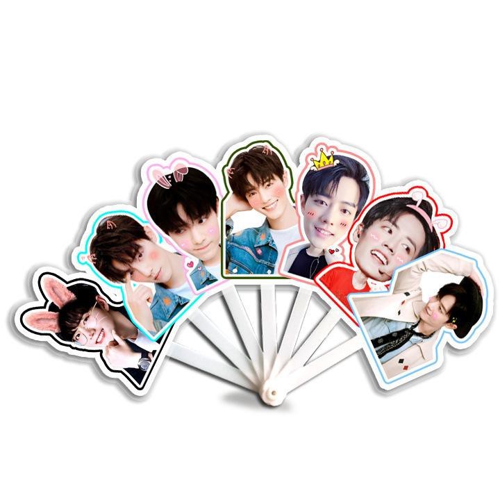 Quạt Tiêu chiến đầu to (Trần tình lệnh) quạt xếp cầm tay hình chibi dễ thương Ma đạo tổ sư Vương Nhất Bác