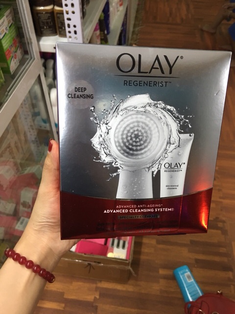 Máy massage rửa mặt Olay