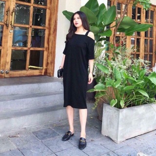 Váy suông rớt vai