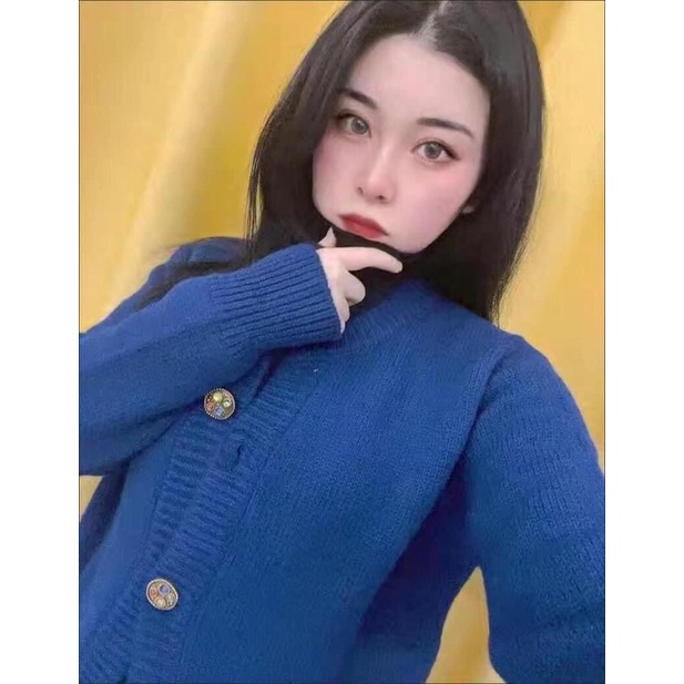 Áo cadigan len khuy đá