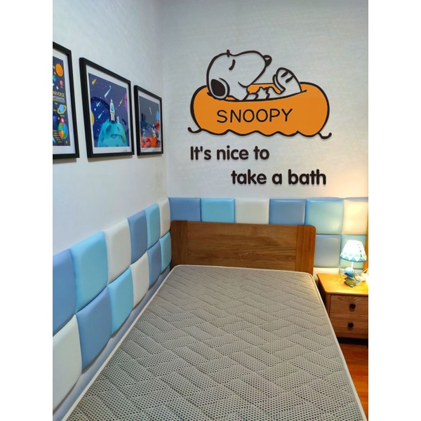 Tranh dán tường mica 3d decor SNOOPY đi bơi Trang trí phòng cho bé Nhiều Size - EPeBen