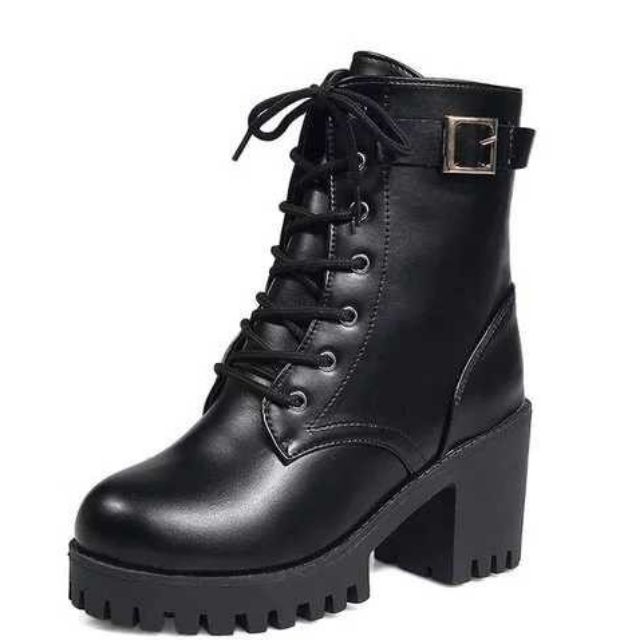 Boot chiến binh cao cổ đế vuông cao gót 7cm - 6250 | BigBuy360 - bigbuy360.vn