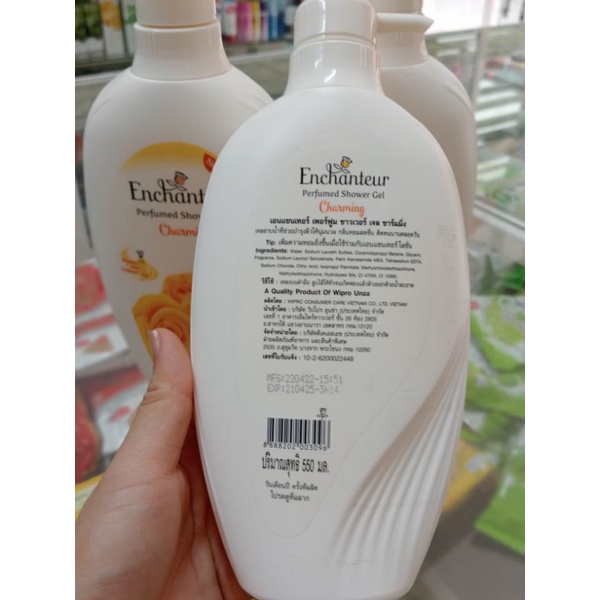 Sữa Tắm Trắng Da Hương Nước Hoa Enchanter Thái Lan 550ml