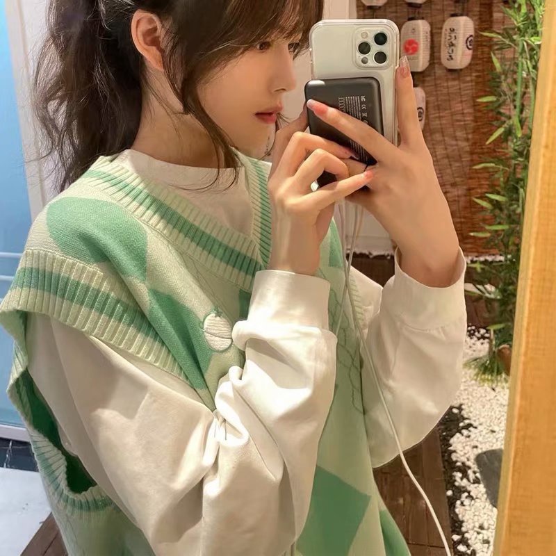 Áo sweater sát nách form rộng trẻ trung cho nam