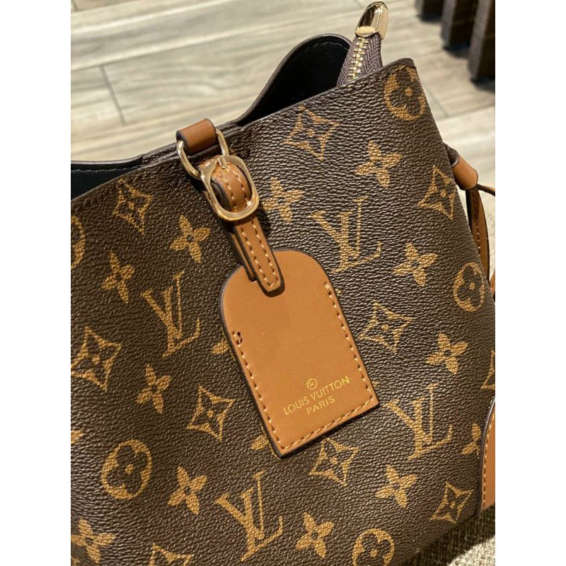 [ SẴN ] Túi xách thời trang L Neo size 24cm new 2022