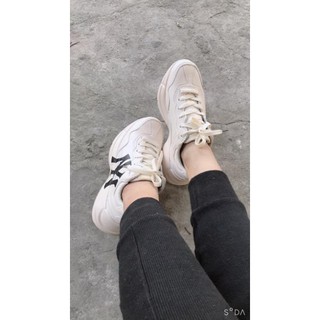 Giày thể thao trắng siêu hot