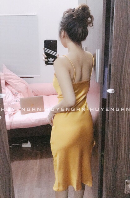 Đầm cổ đổ satin lụacao cấp video thật 100% | BigBuy360 - bigbuy360.vn