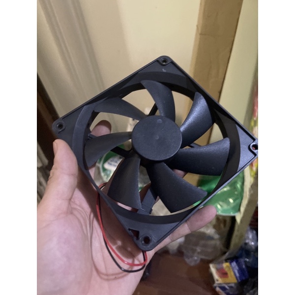 Quạt máy tính 13,5cm dòng giảm ồn cho psu