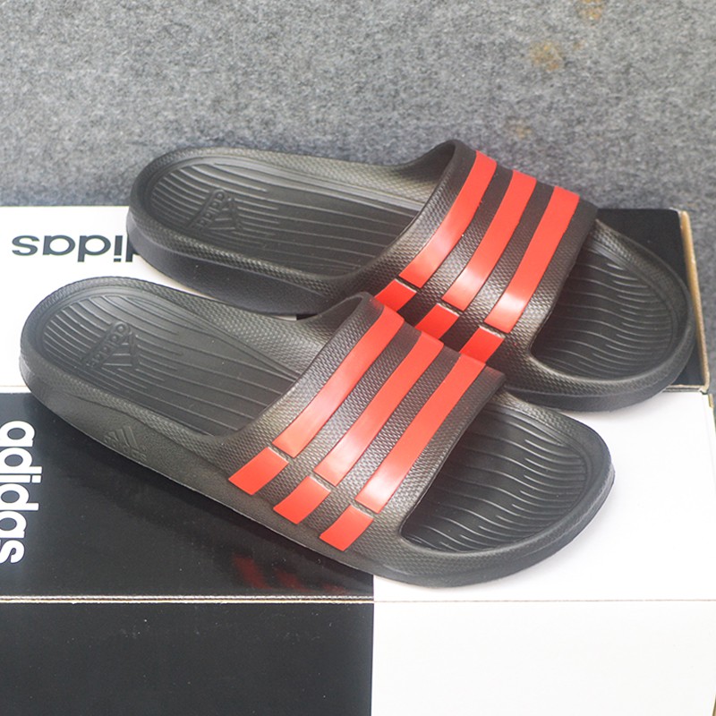 Adidas Duramo màu đen sọc đỏ