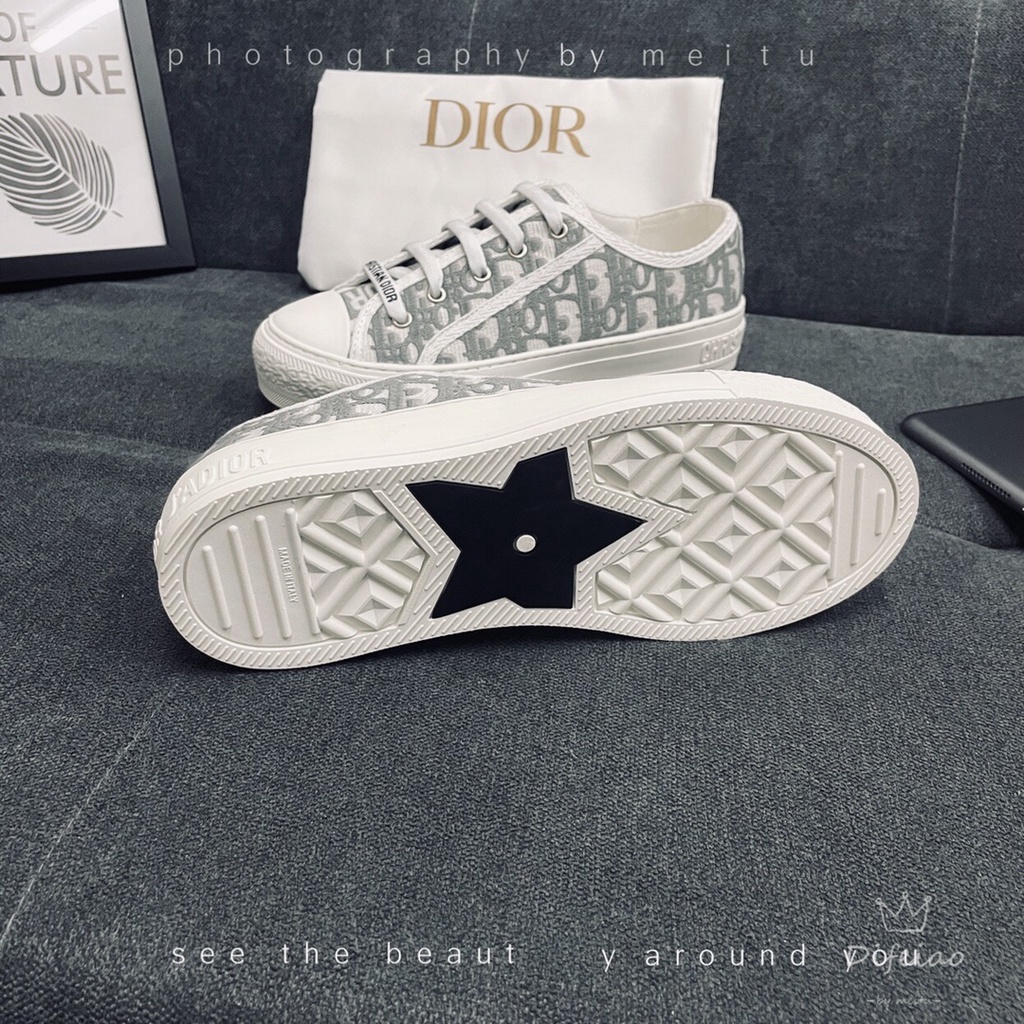 Giày SNEAKER 2022 Vải Cotton Thêu Họa Tiết Mới