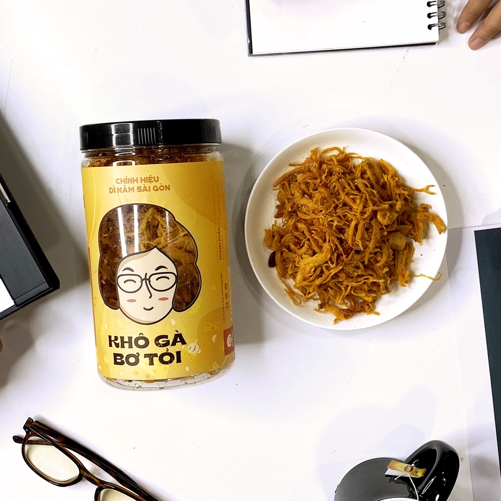 KHÔ GÀ BƠ TỎI cao cấp 300GR I DÌ NĂM SÀI GÒN I Loại NGON NHẤT, đồ ăn vặt THƯỢNG HẠNG I ĐẬM VỊ, MỀM NGON TUYỆT VỜI | BigBuy360 - bigbuy360.vn