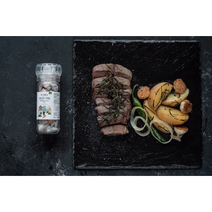 MUỐI TRE SAHU Việt Nam - Sahu Vietnamese bamboo salt - Muối dạng đá viên có ánh kim lấp lánh rất đẹp, vị rất ngon