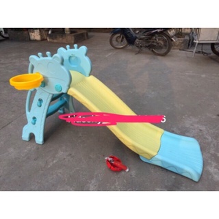 Cầu trượt kèm bóng rổ