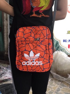 Túi đeo chéo adidas 