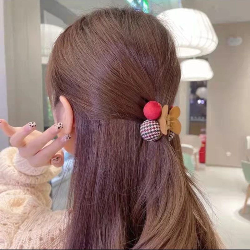 Kẹp Tóc Càng Cua Đính Quả Bông Mềm Mại 2022 Dành Cho Nữ