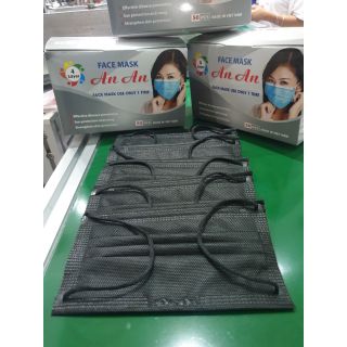 Khẩu trang y tế 4 lớp màu đen