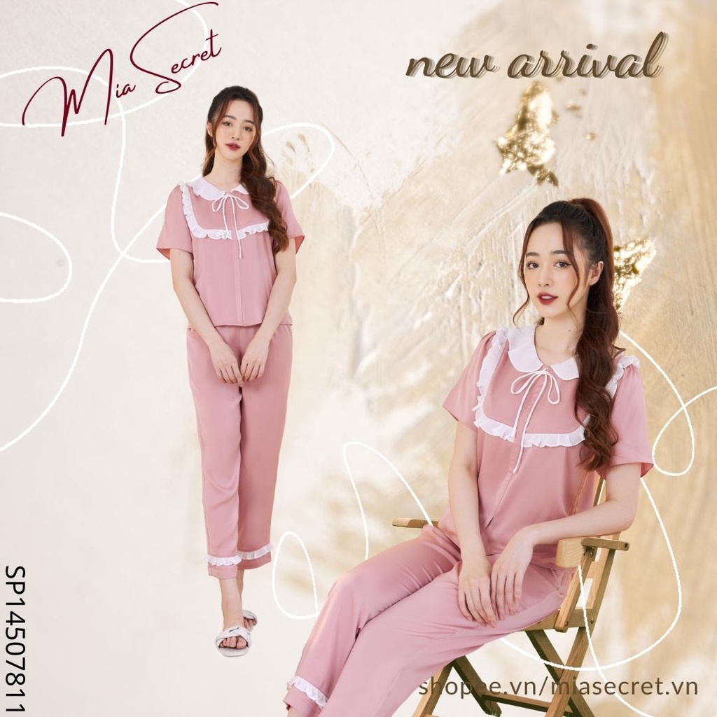 Bộ Đồ Ngủ Mia Secret Lụa Tằm Băng Cao Cấp - Cổ Sen Phối Rập Ly Hồng Đỗ Tay Cộc Quần Dài - SP14507811