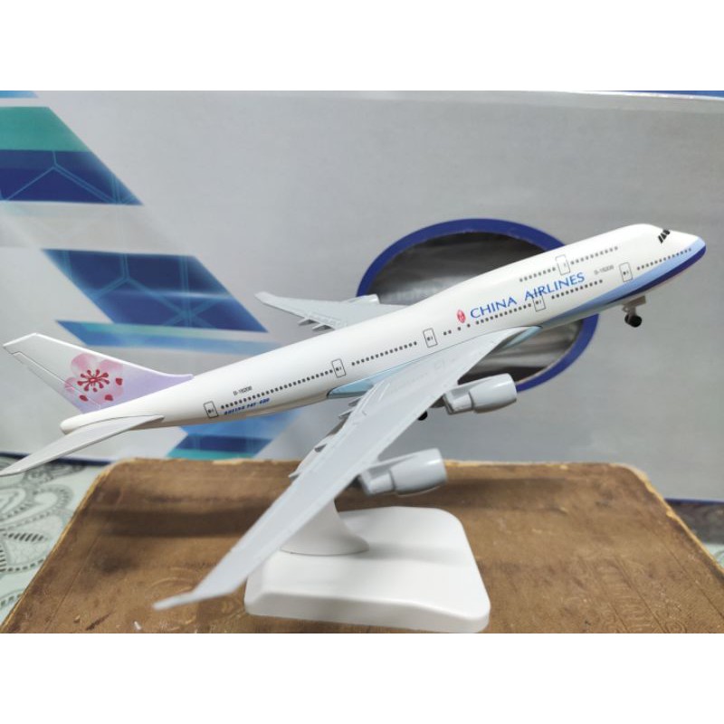 MÔ HÌNH MÁY BAY  KIM LOẠI 20CM