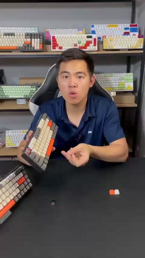 Bàn phím cơ không dây bluetooth POERMAX K68BT trục cơ red switch gõ cực đã có hotswap kết nối máy tính ,điện thoại | BigBuy360 - bigbuy360.vn