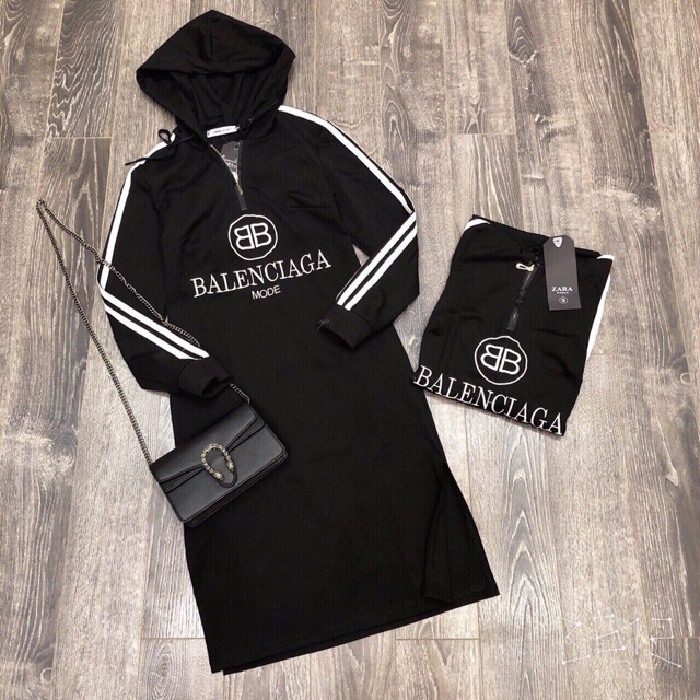 Váy balenciaga