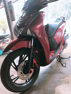Gù chống đổ sứ