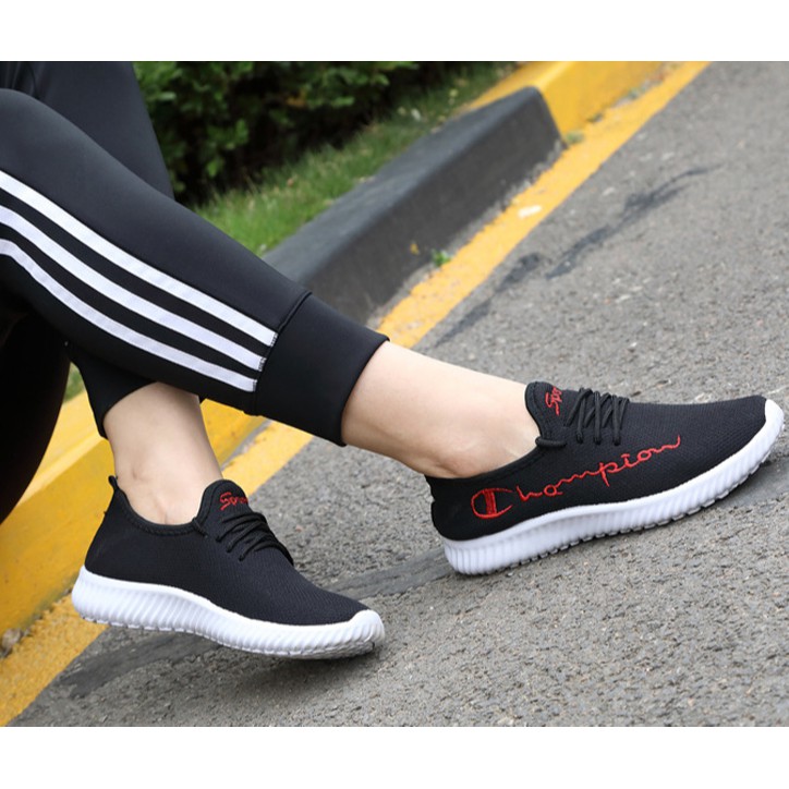 Giày Sneaker Nữ in chữ champion TTS 8