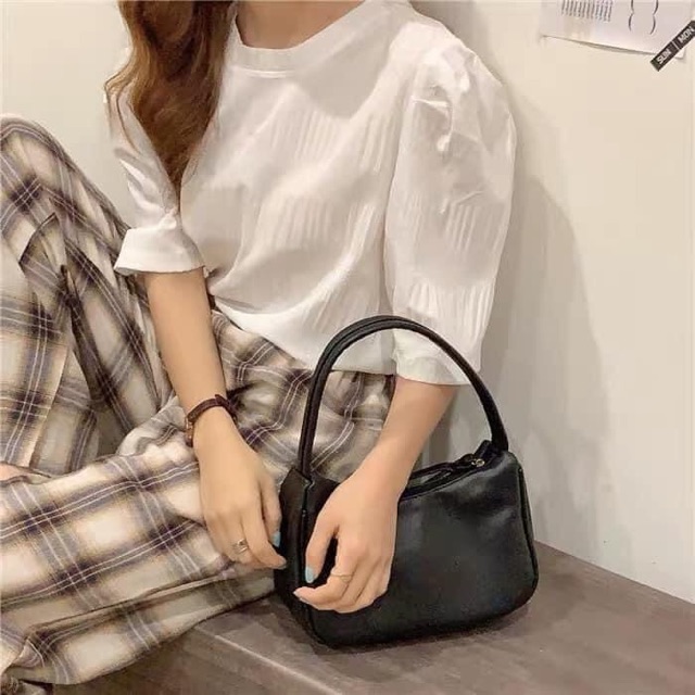 Túi xách da trơn 2 màu đen và trắng