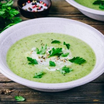 [100g-500g] Lá Parsley/ lá ngò tây/ lá mùi tây khô cắt nhuyễn 4-6mm dùng cho món cá, salad, hầm, nướng, súp, nước sốt