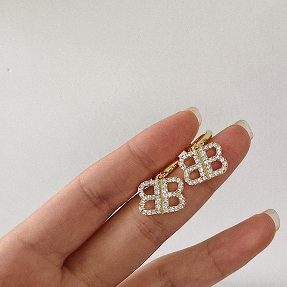 Khuyên Tai Cho Nữ Trang Tạo Hình Chữ B Độc Đáo