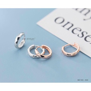 Khuyên tai vòng tròn