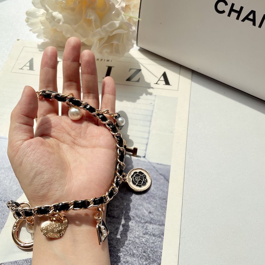 Dây xích đính ngọc trai phối mặt phong cách Chanel hai đầu khóa dùng gắn trang trí móc khóa/ túi xách/ balo DIY