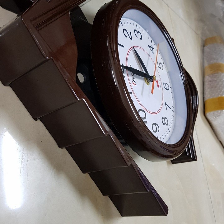 Đồng Hồ Treo Tường Tissot Kim Trôi Hình Mái Nhà