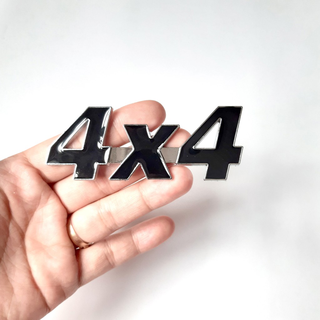 Logo kim loại chữ nổi 4 x 4