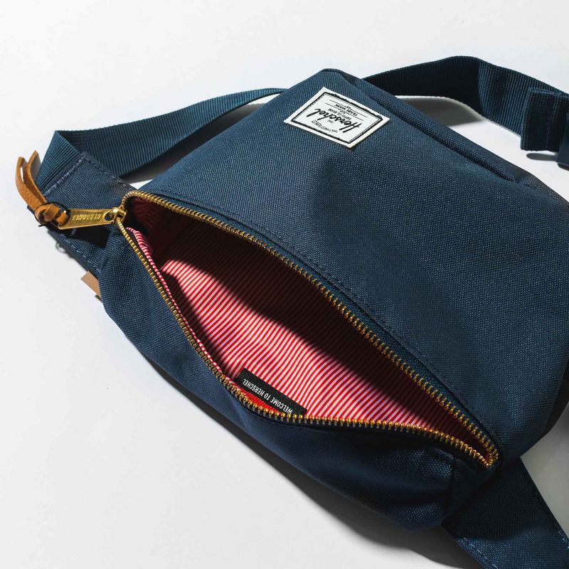 Túi Đeo Hông Herschel Sixteen Hip Pack Màu Xanh Navy