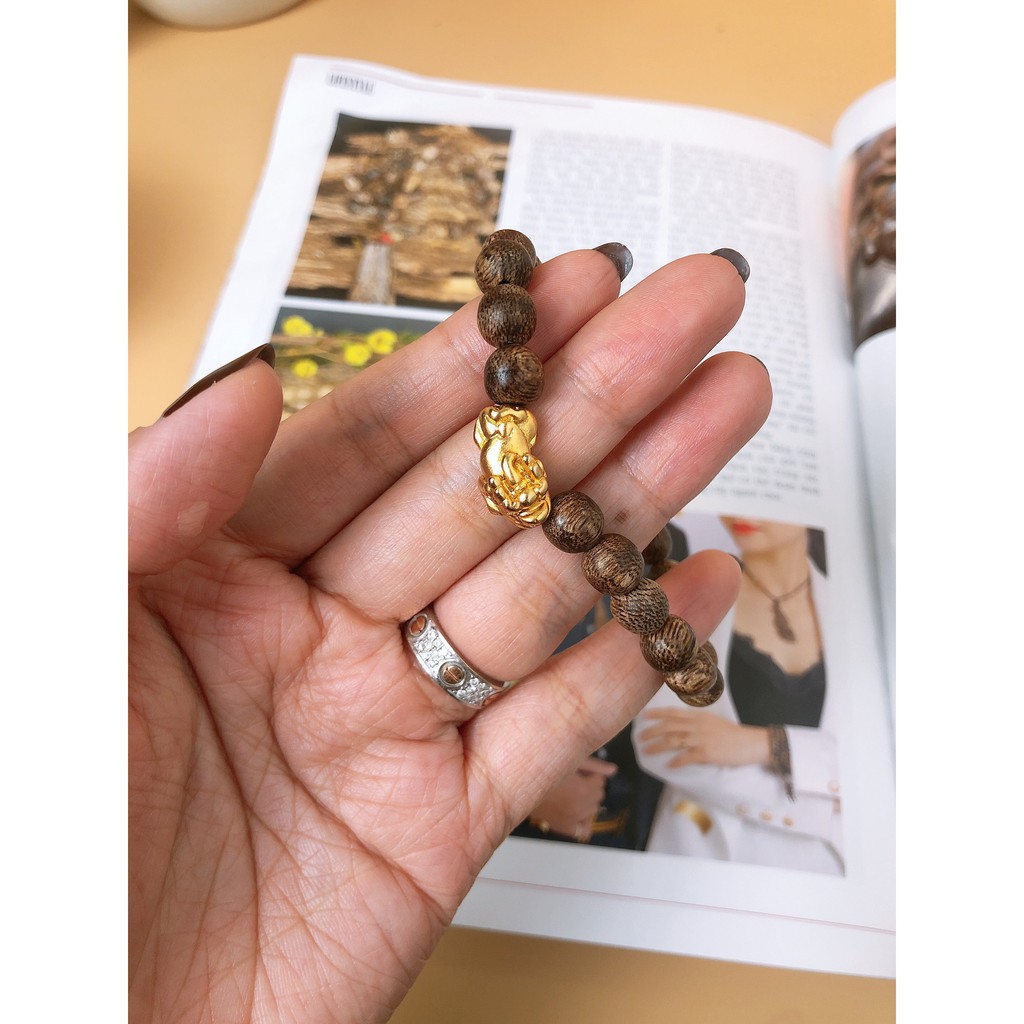 Vòng Tay Trầm Hương Kỳ Gia 8 Li 21 Hạt Phối Charm Tỳ Hưu May Mắn