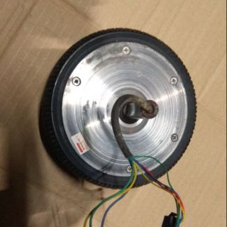 Bánh xe cân bằng cũ