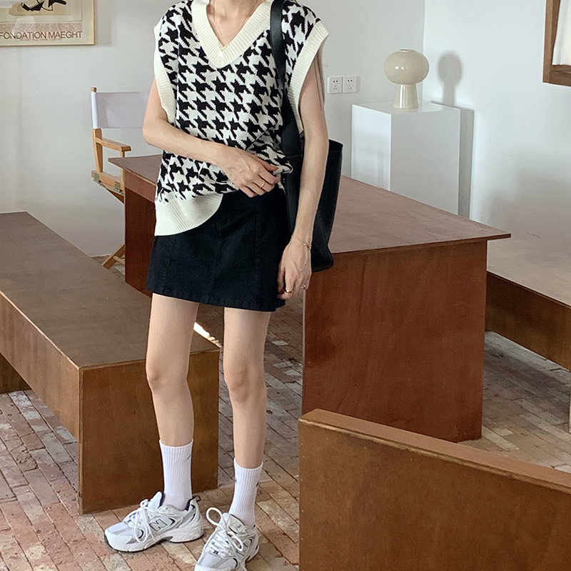 Áo khoác cổ V cộc tay họa tiết sọc caro thời trang cho nữ