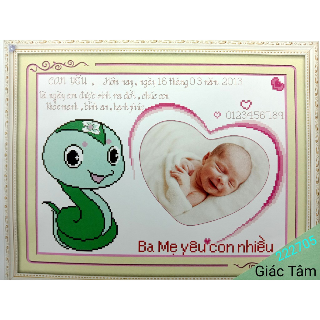 Tranh thêu RẮN - 50x38cm - 222705 - BA MẸ CON SINH NHẬT TRÁI TIM TÌNH YÊU CHỮ - tranh thêu chữ thập chưa thêu