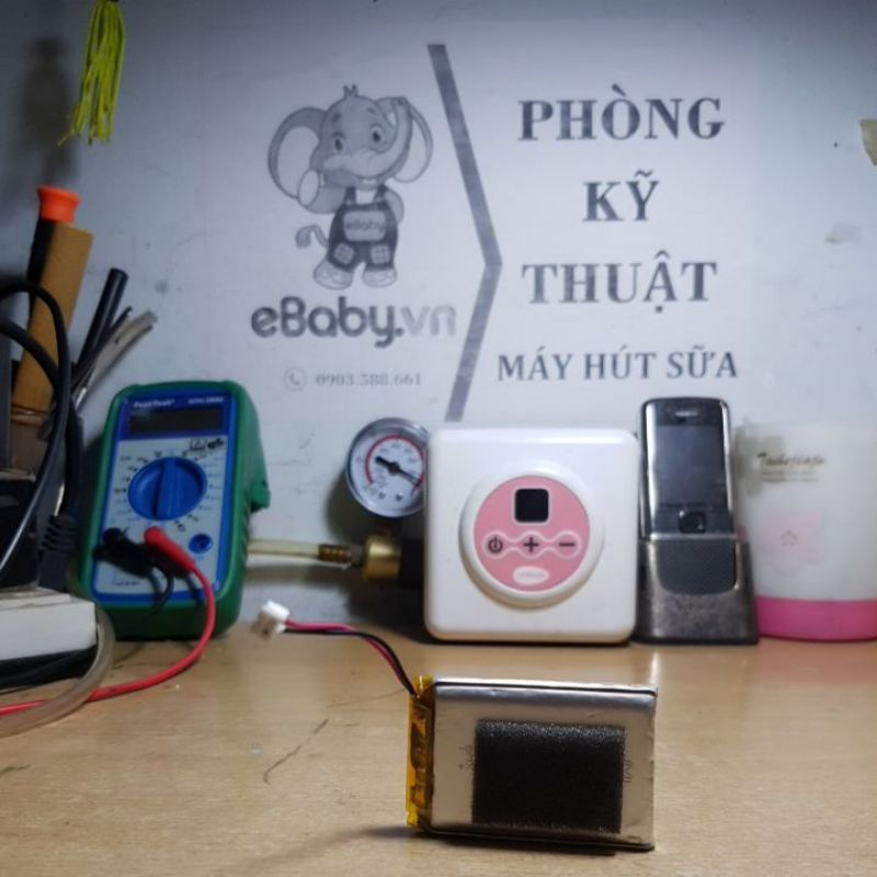 Pin thay thế cho máy hút sữa Unimom