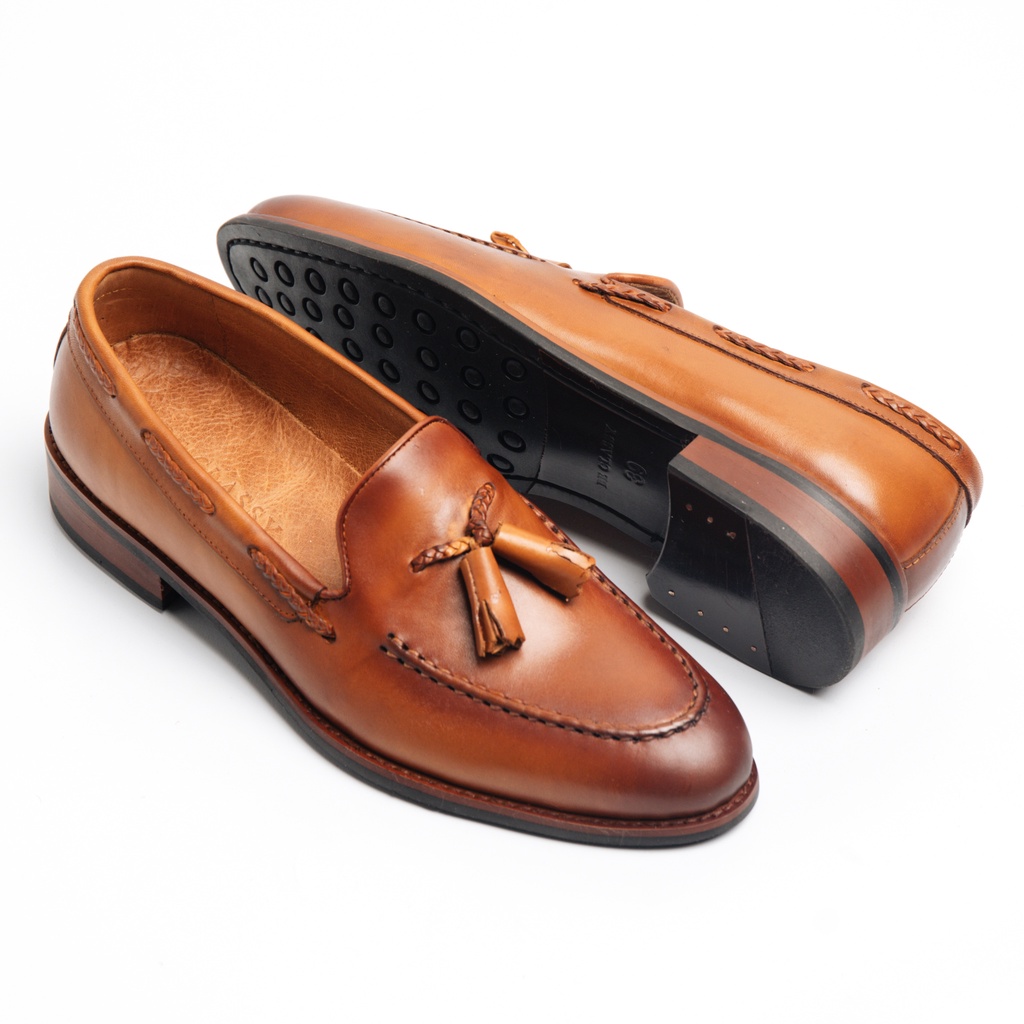 Giày Tây Cao Cấp TONKIN TASSEL LOAFER - Da Bò Ý Lót Trong Da Bò Mộc - Thương hiệu Be Classy