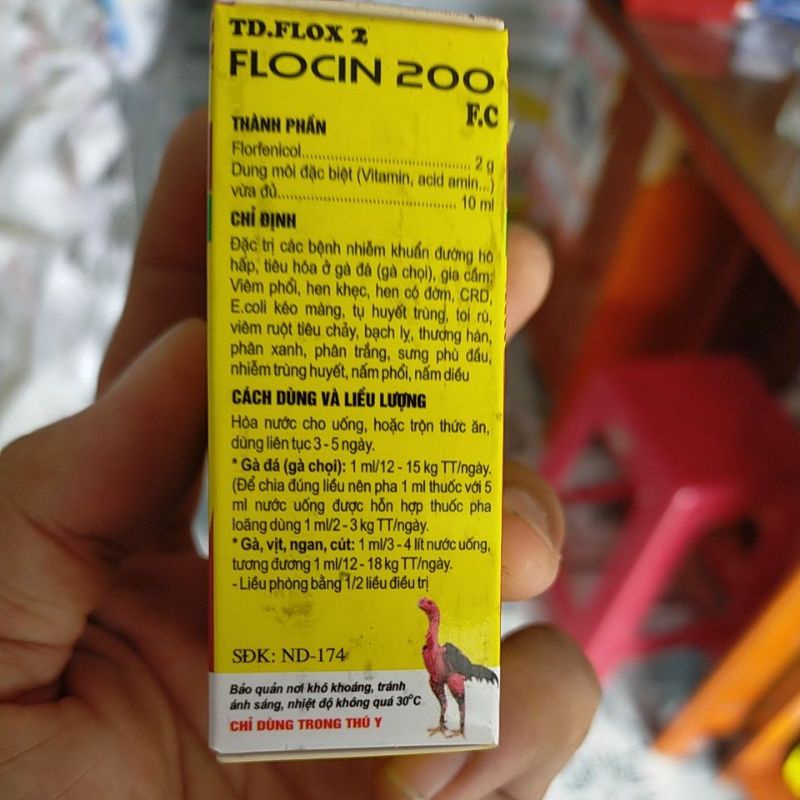 Sản phẩm cho gà đá, giúp tải cựa tăng bo hộp 2 chai Flocin 200