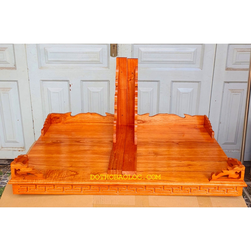 Bàn thờ treo tường gỗ xoan ngang 80cm 2 màu đỏ và vàng