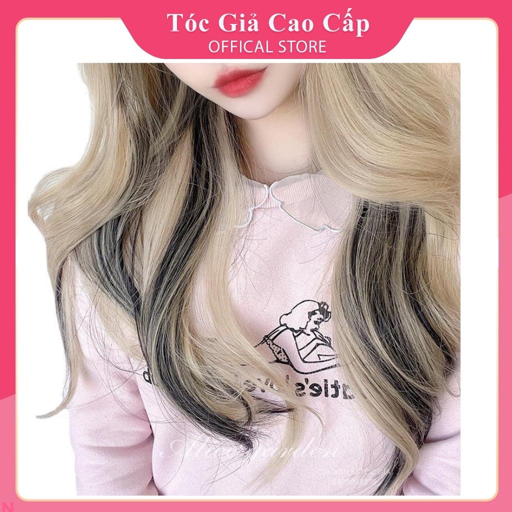 Tóc giả nữ nguyên đầu xoăn nhẹ màu vàng tây phối line đen, tặng kèm lưới trùm wig.