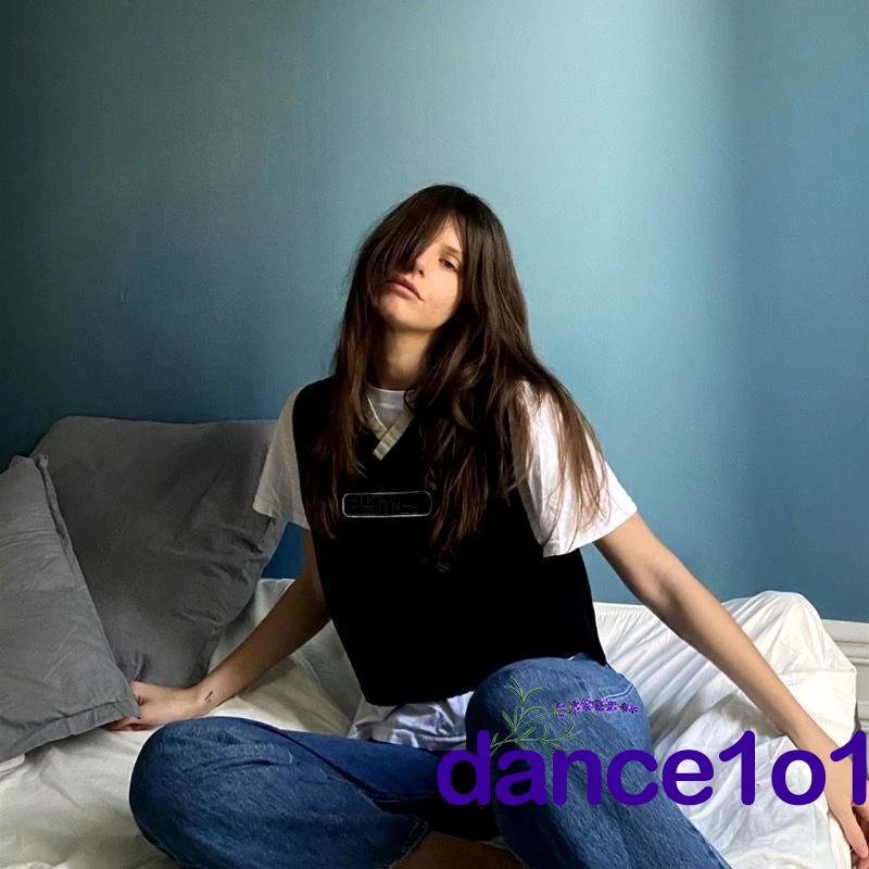 Áo tank top cổ chữ v dáng rộng in chữ thời trang cho nữ