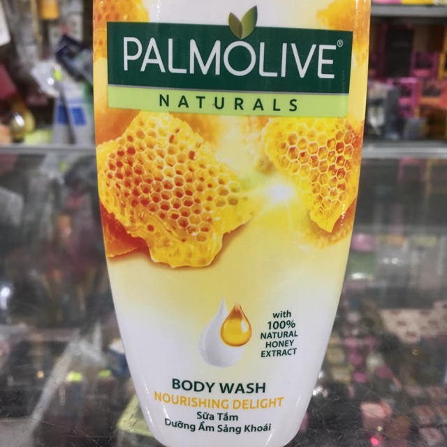 Sữa tắm Palmolive Dưỡng Ẩm Sảng Khoái 200g