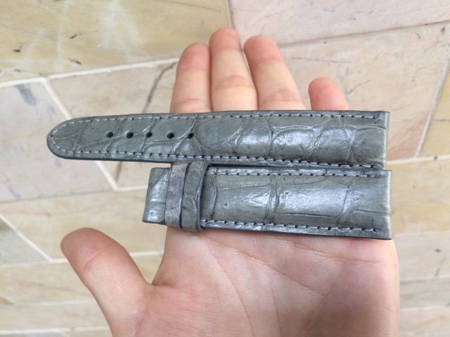 Dây Đồng Hồ Da Cá Sấu Màu Xám size 20-22